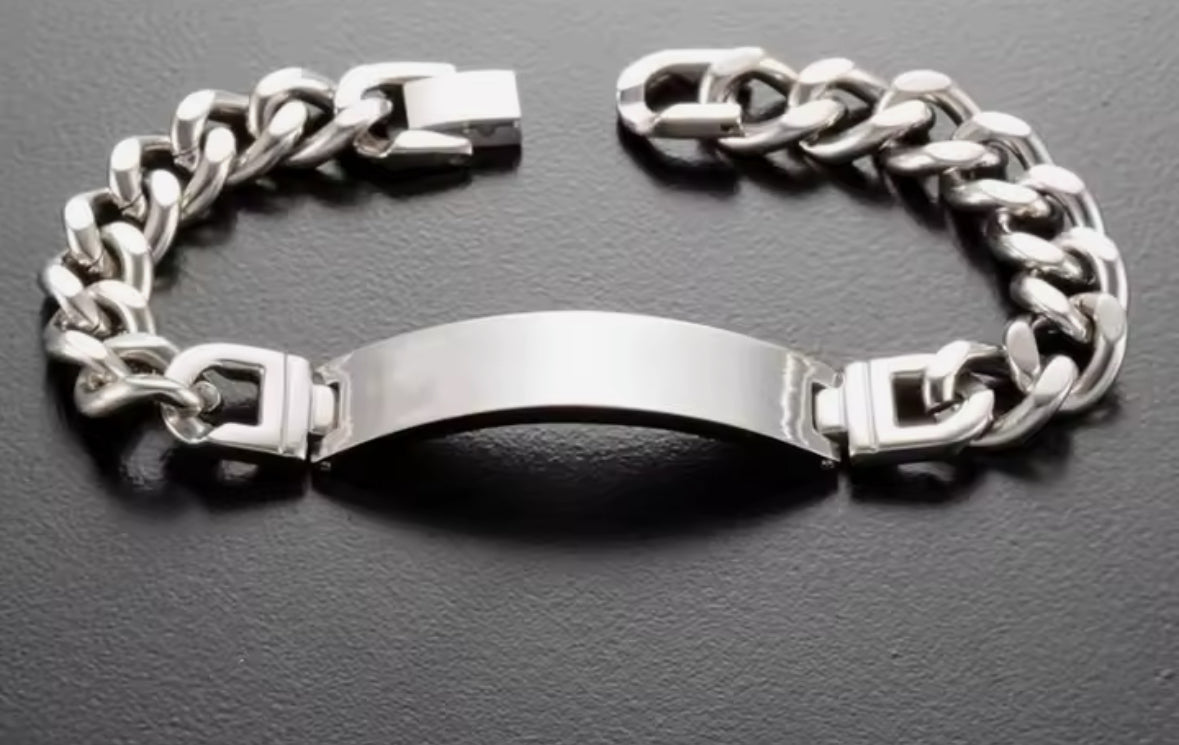 Esclava grabada con mirada